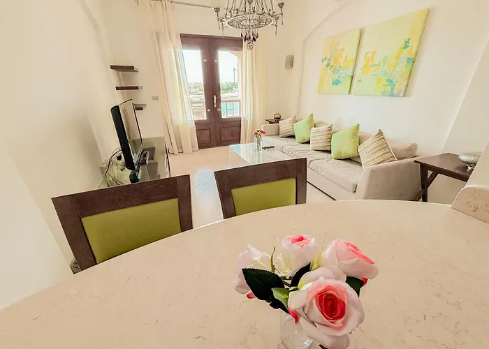 Nayah Stays, El Gouna Lagoon Terrace -one Bedroom